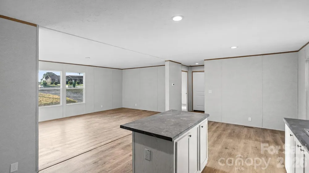 2203 Kingston Road Kingstown, NC 28150