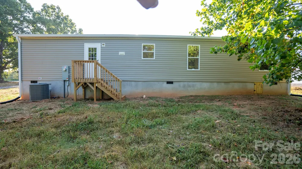 2203 Kingston Road Kingstown, NC 28150