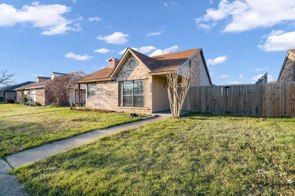 4638 Carr Street The Colony, TX 75056