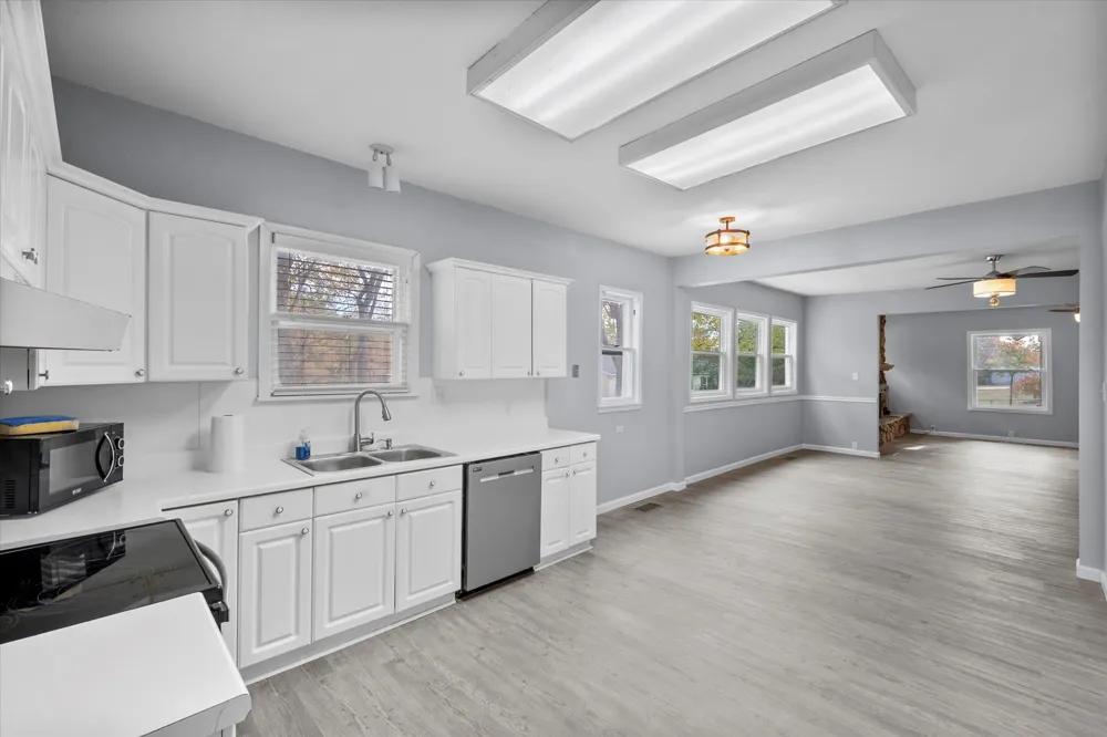 3815 Lucy Trimble Road Burleson, TX 76028