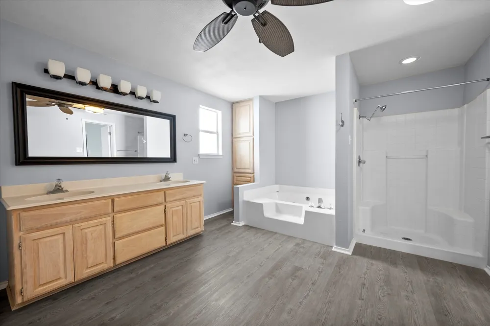 3815 Lucy Trimble Road Burleson, TX 76028