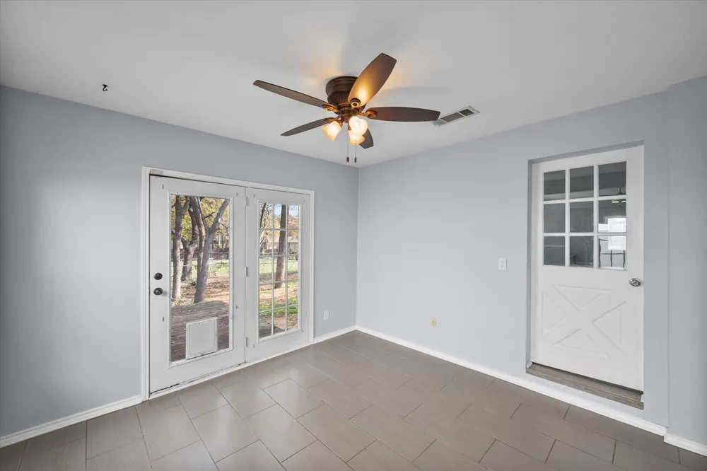 3815 Lucy Trimble Road Burleson, TX 76028