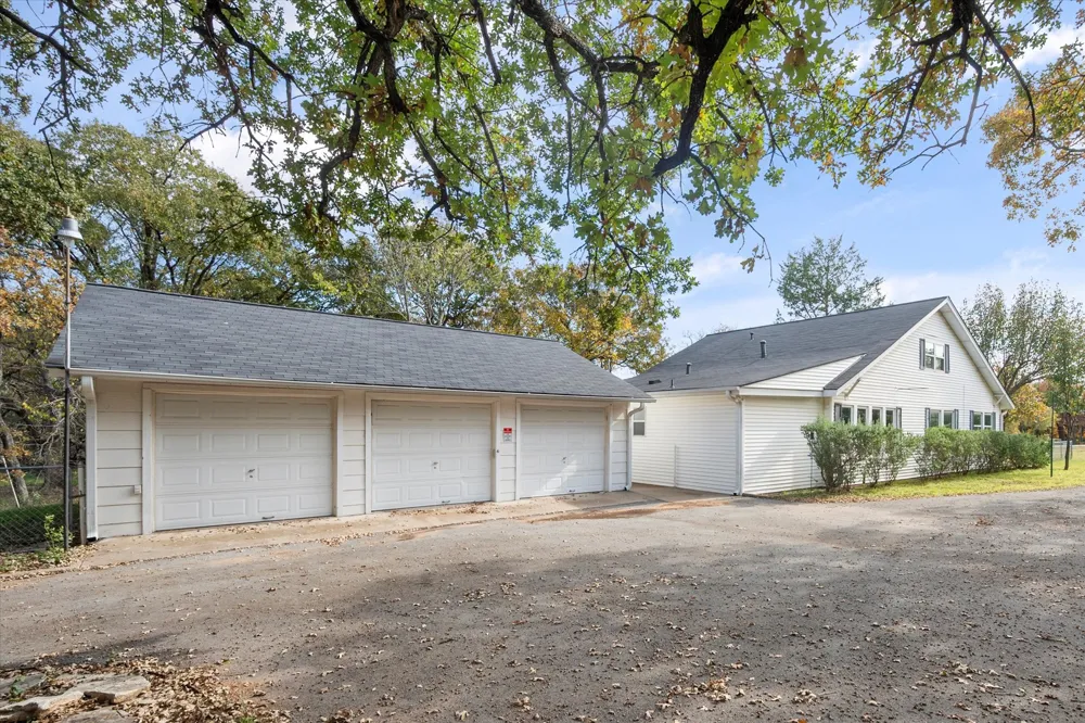 3815 Lucy Trimble Road Burleson, TX 76028