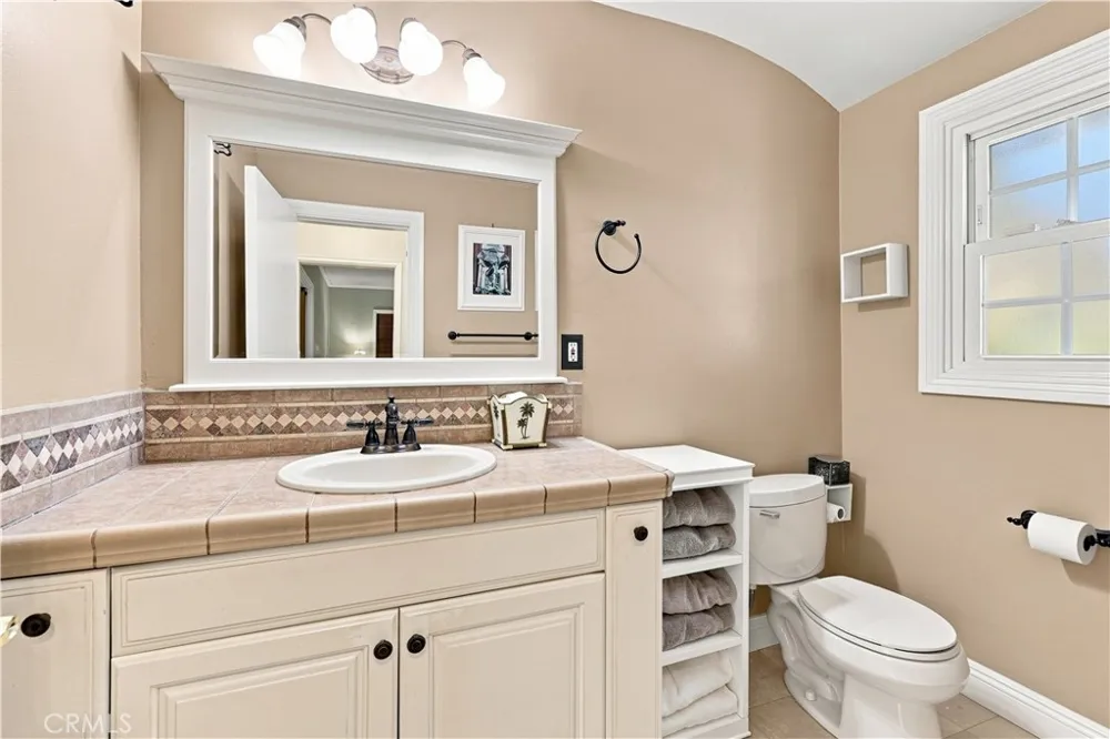 10555 Monogram Avenue Granada Hills, CA 91344