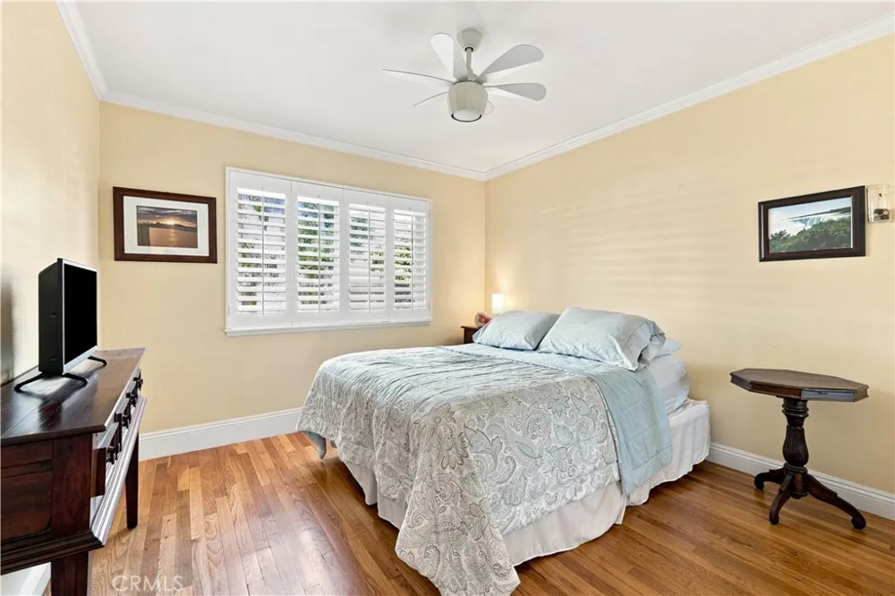 10555 Monogram Avenue Granada Hills, CA 91344