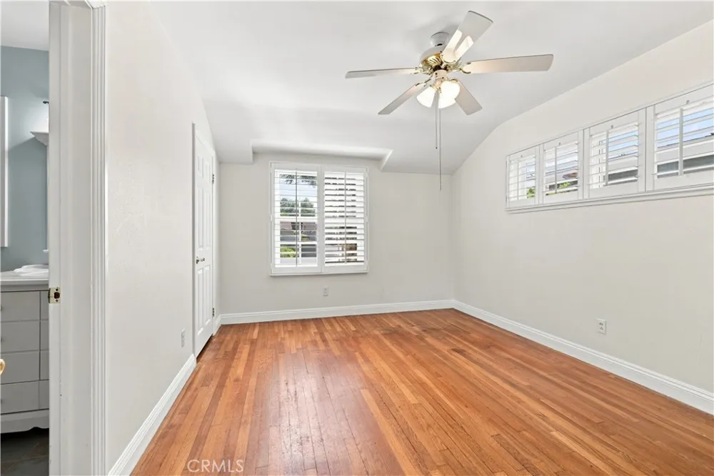 10555 Monogram Avenue Granada Hills, CA 91344