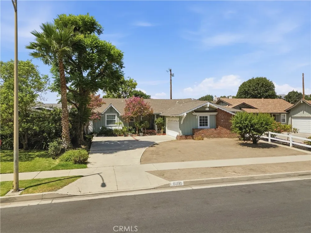10555 Monogram Avenue Granada Hills, CA 91344