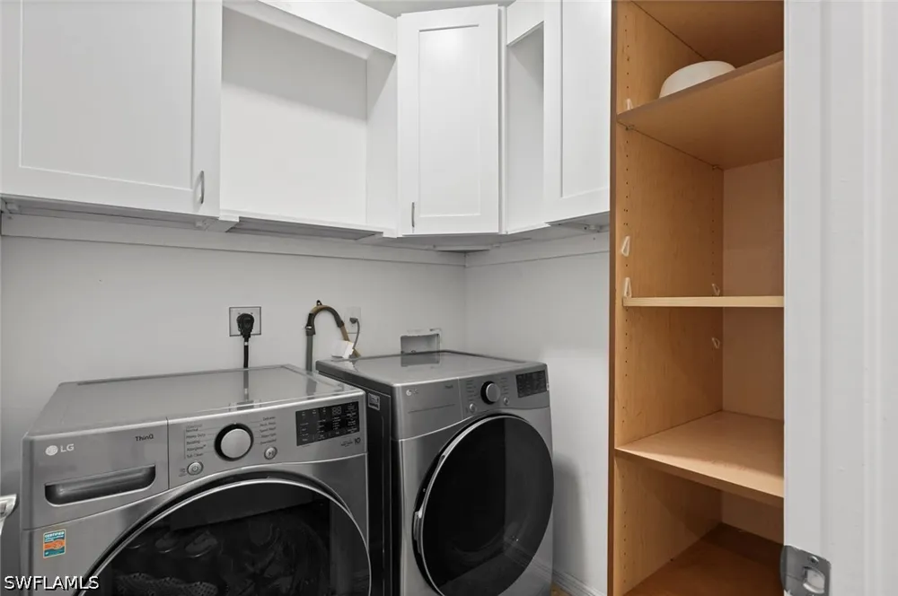 Sutherland Avenue #421 Naples, FL 34119