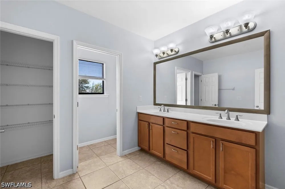 Sutherland Avenue #421 Naples, FL 34119