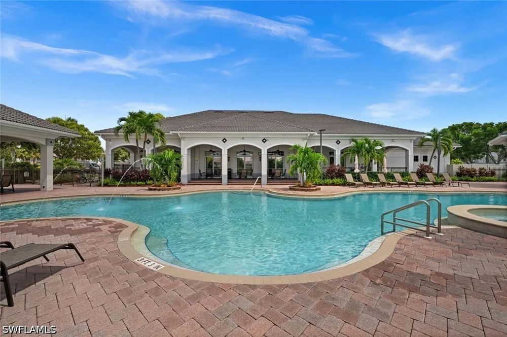 Sutherland Avenue #421 Naples, FL 34119