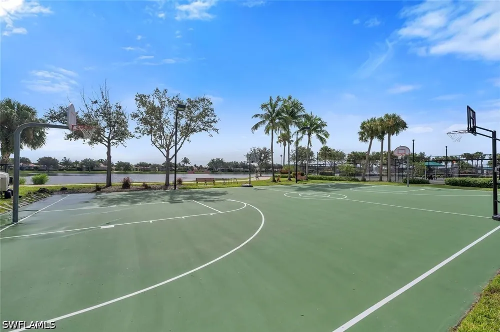 Emilia Lane Naples, FL 34114