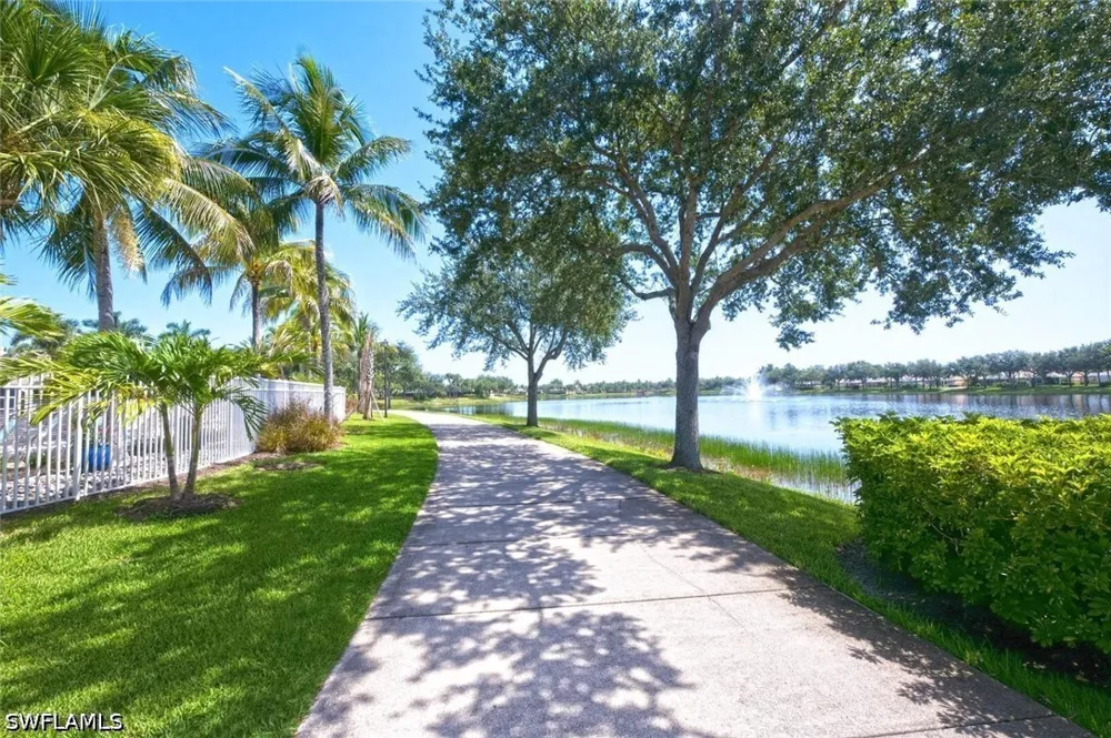 Emilia Lane Naples, FL 34114