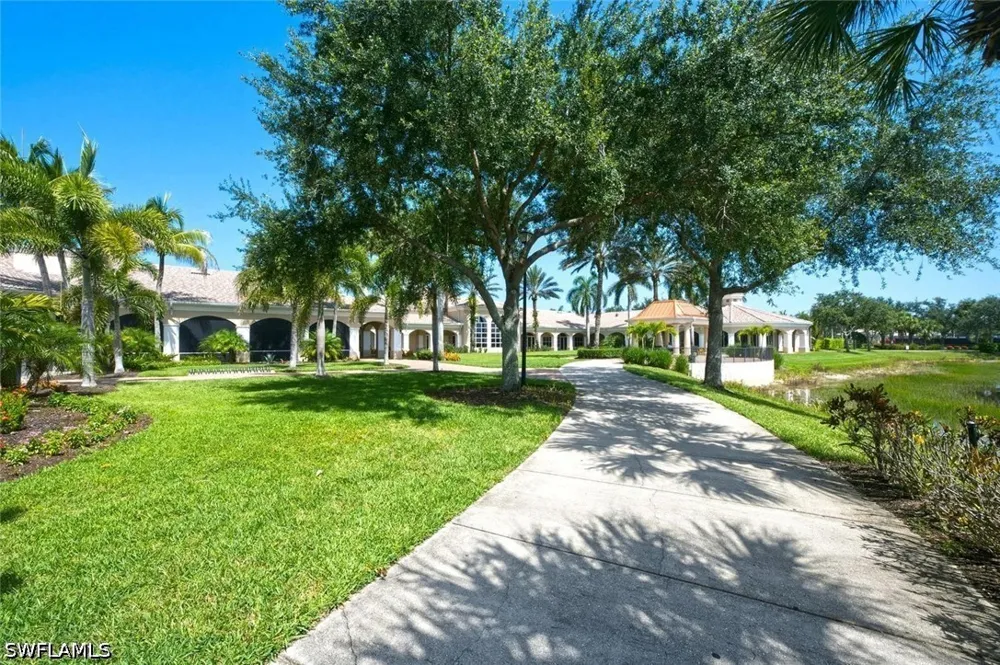 Emilia Lane Naples, FL 34114