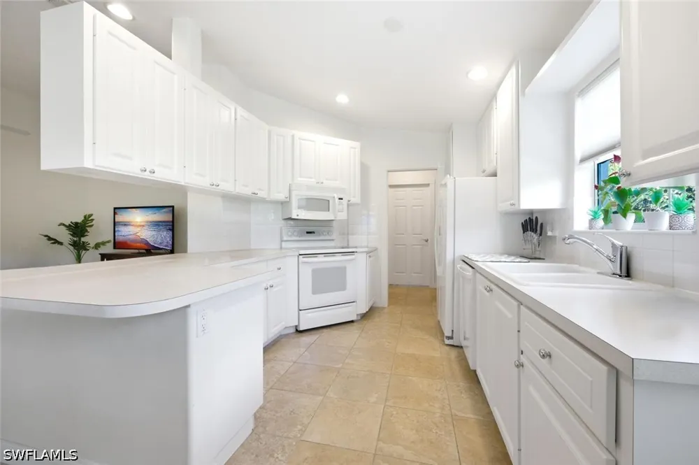 Emilia Lane Naples, FL 34114