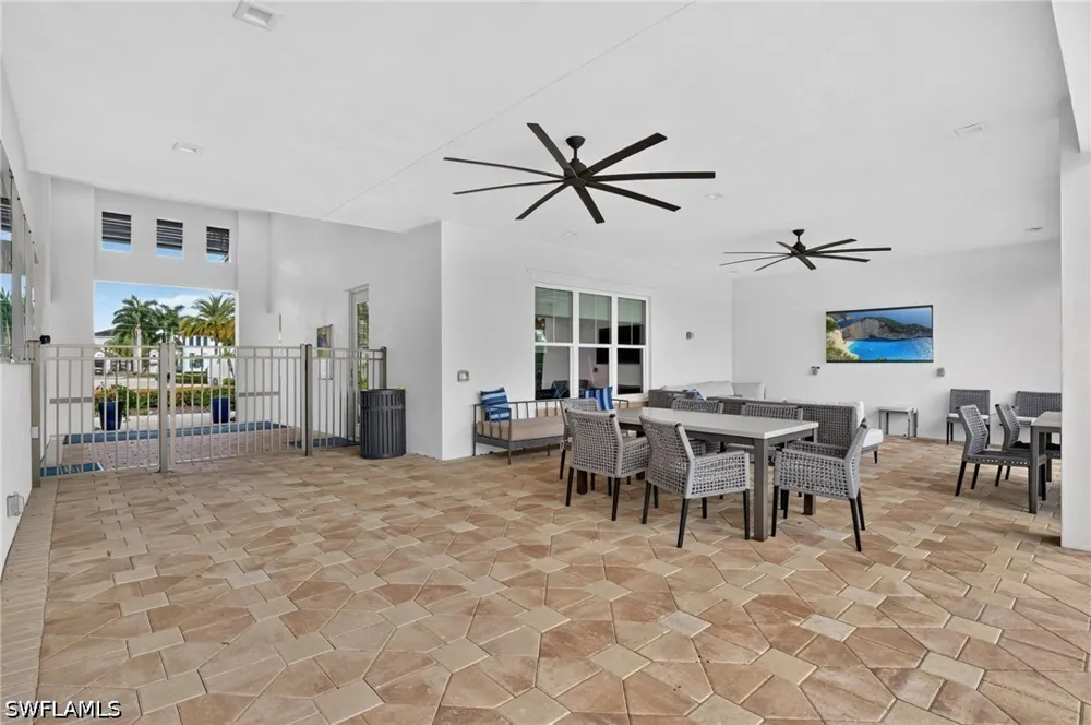 Sapphire Cove Circle Naples, FL 34114