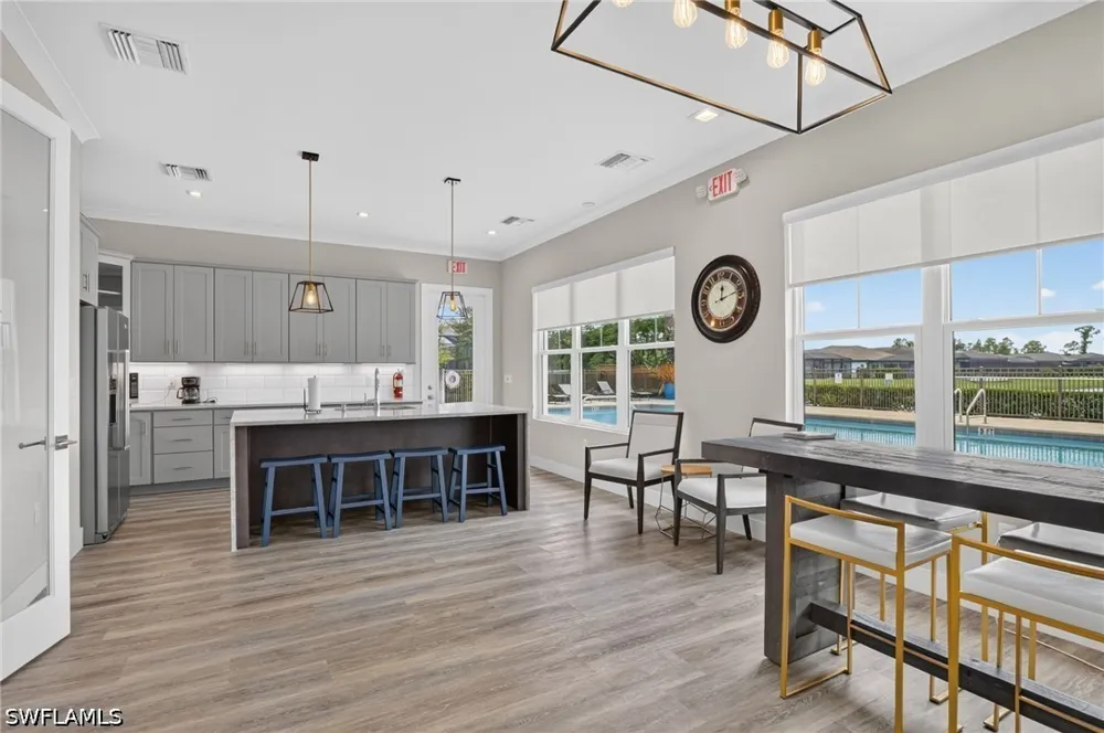 Sapphire Cove Circle Naples, FL 34114
