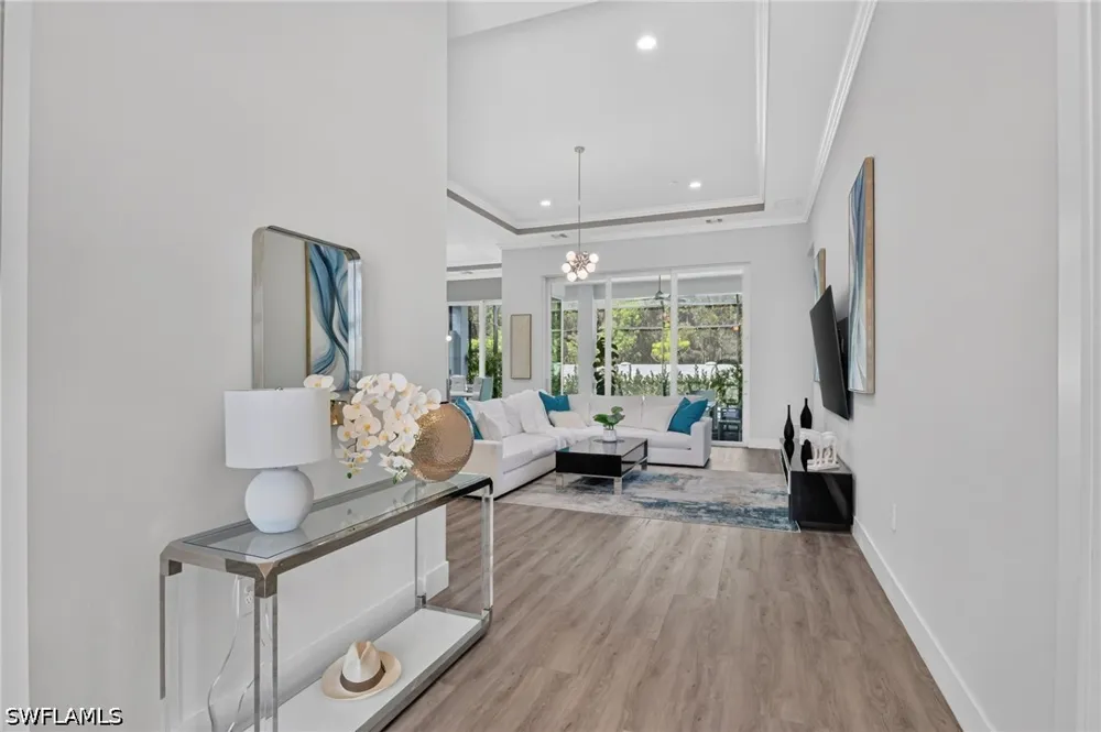 Sapphire Cove Circle Naples, FL 34114