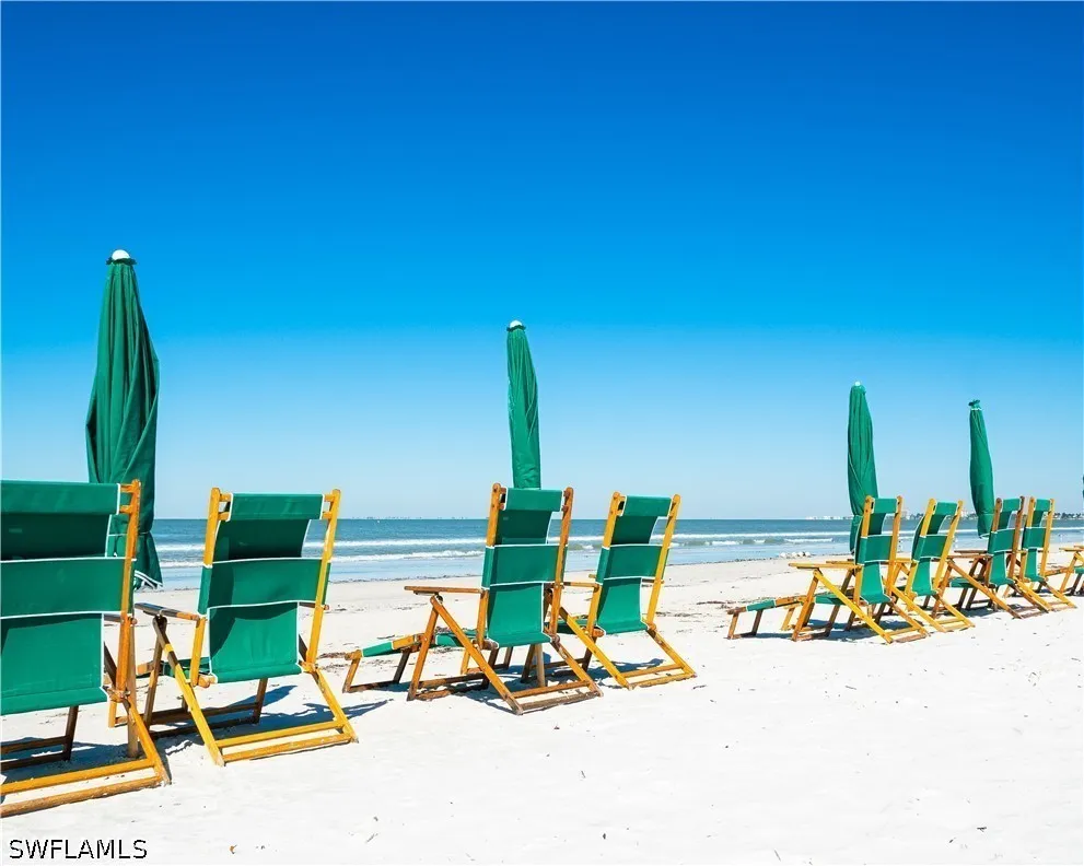 Hibiscus Drive Fort Myers Beach, FL 33931