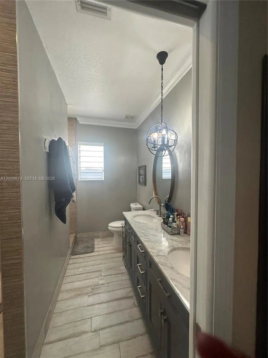 3134 NE 3rd Dr Homestead, FL 33033