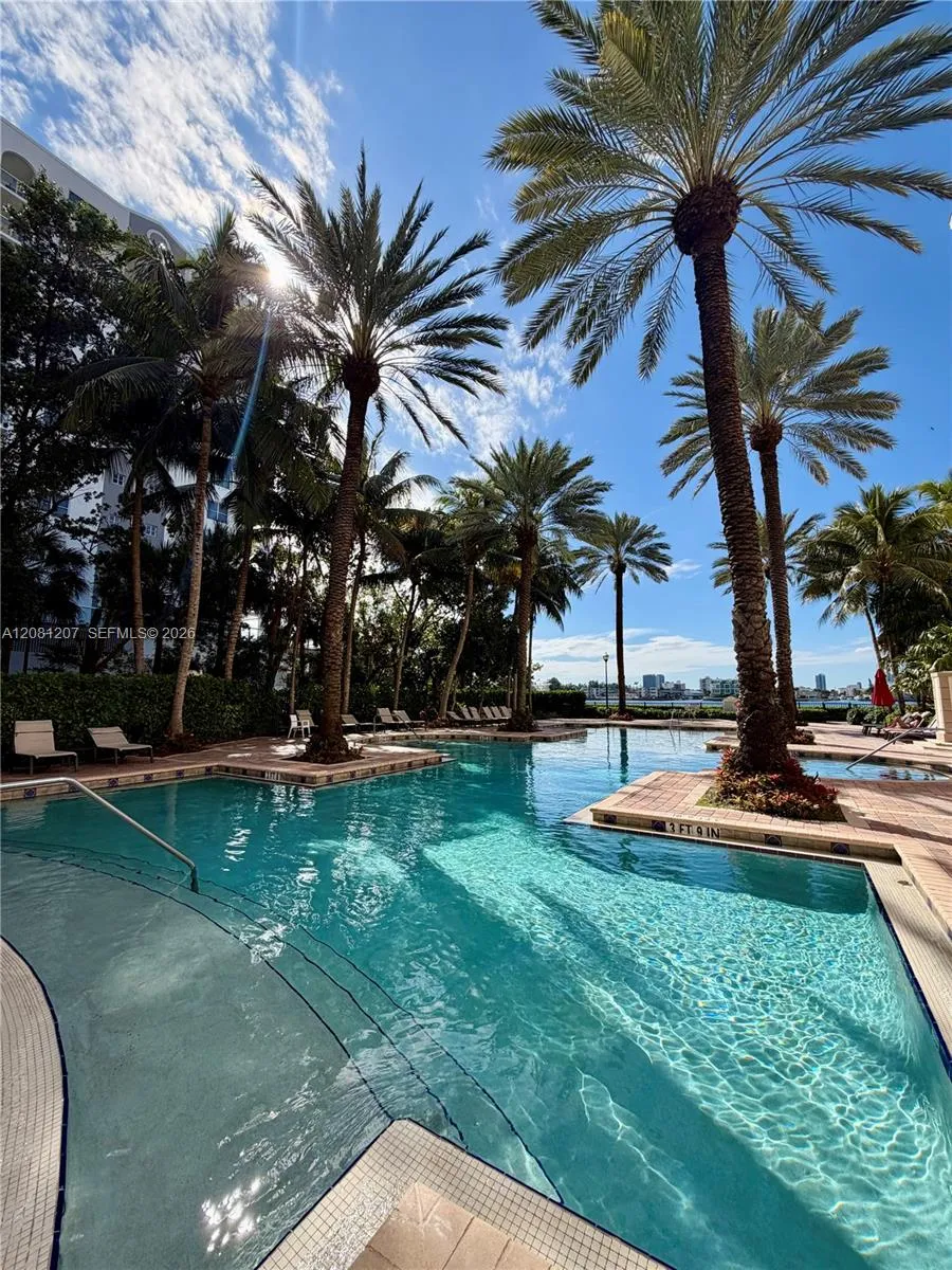 17150 Bay Rd #2419 Sunny Isles Beach, FL 33160
