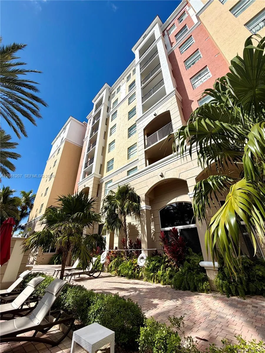 17150 Bay Rd #2419 Sunny Isles Beach, FL 33160