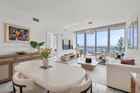 888 Biscayne Blvd #2510