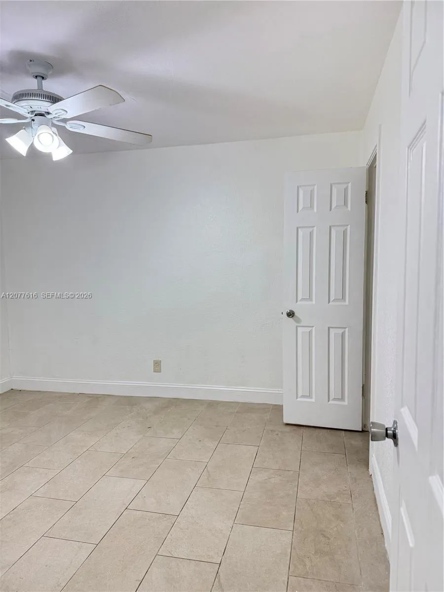 183 Silver Beach Rd Riviera Beach, FL 33403