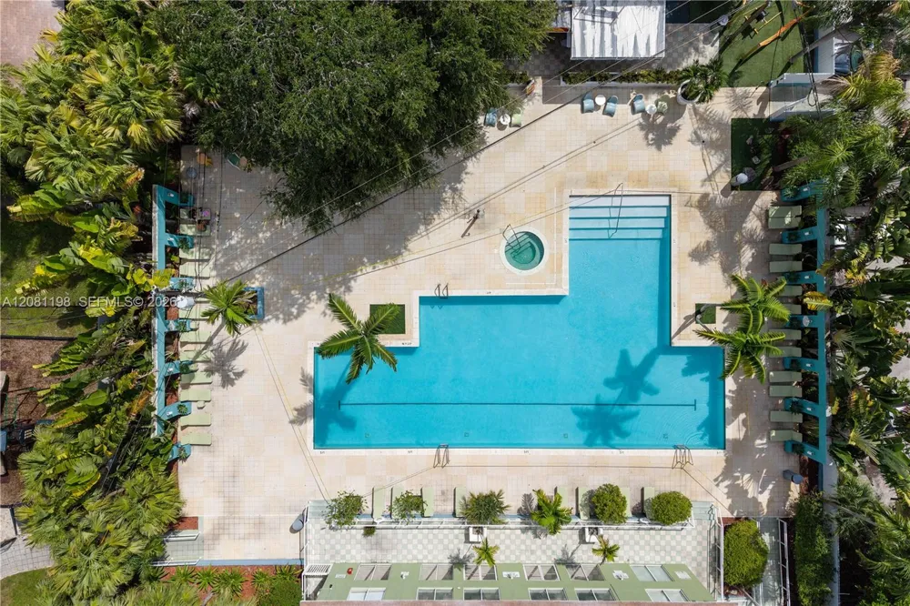 5215 NE 3rd CT #4 Miami, FL 33137