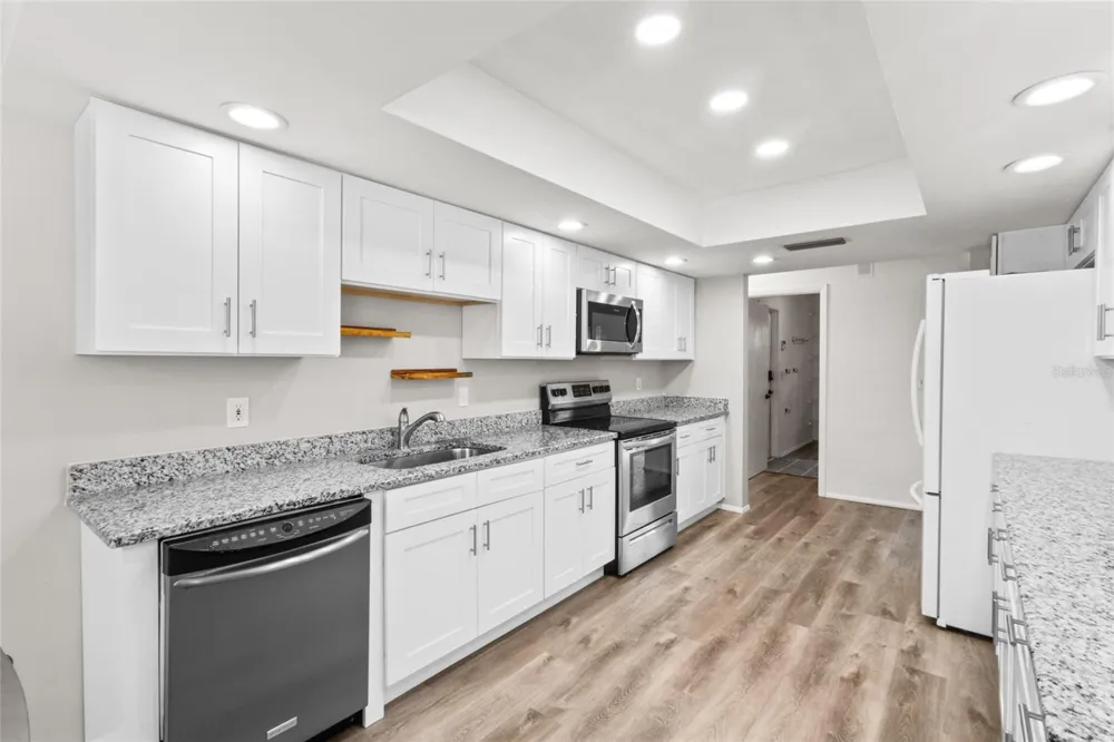 7303 11TH AVENUE W Bradenton, FL 34209