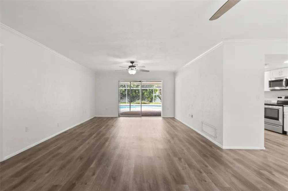 7303 11TH AVENUE W Bradenton, FL 34209