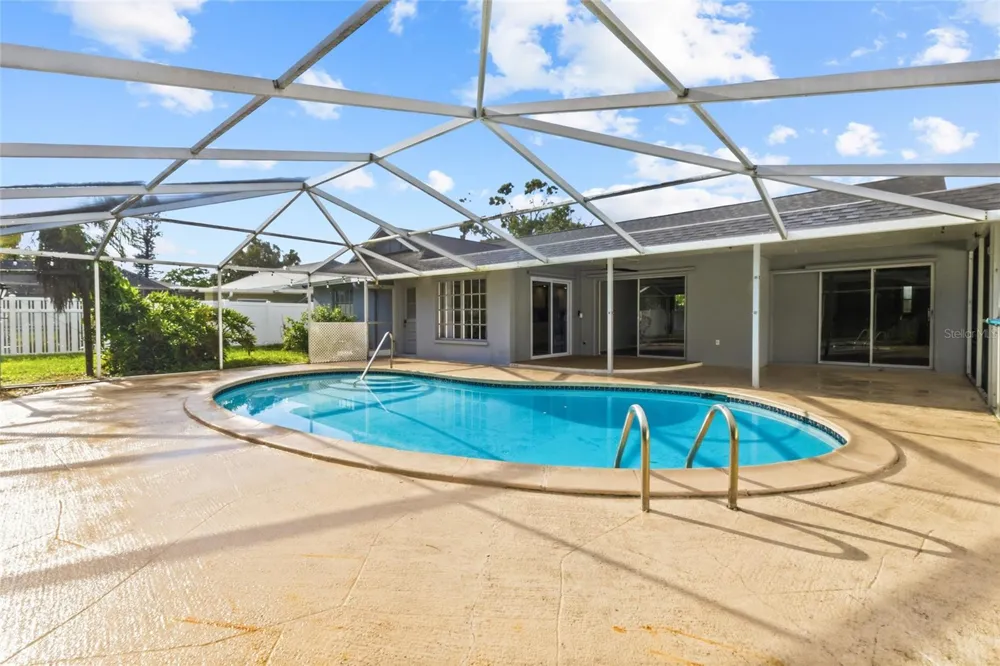 7303 11TH AVENUE W Bradenton, FL 34209