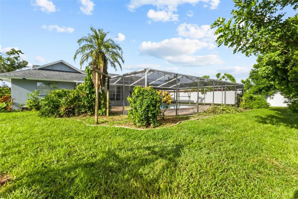 7303 11TH AVENUE W Bradenton, FL 34209