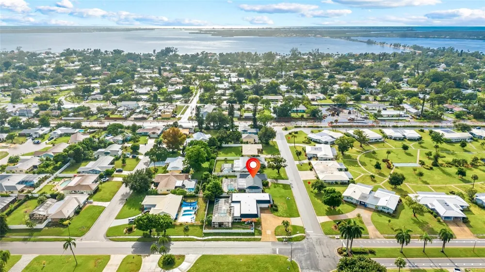 7303 11TH AVENUE W Bradenton, FL 34209