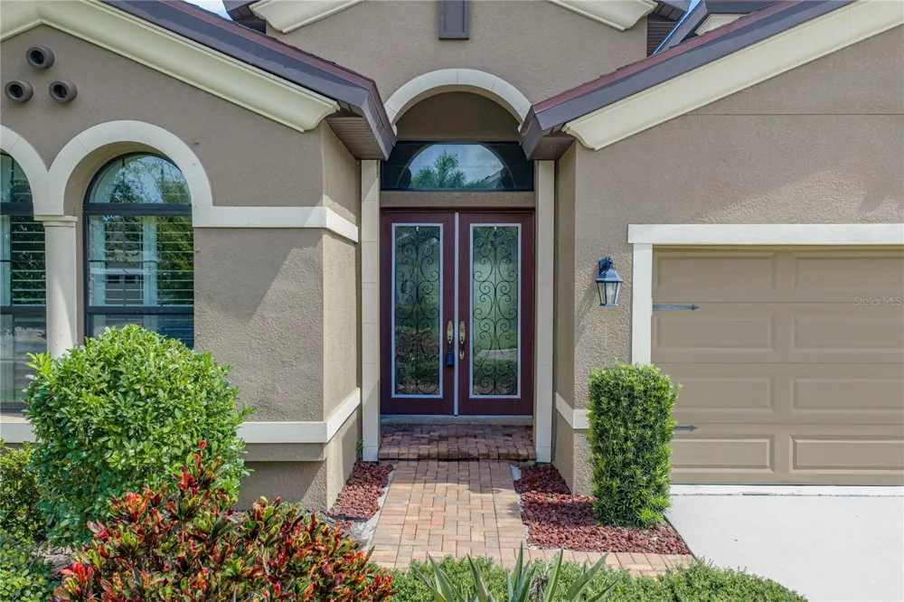 6904 EBB TIDE AVENUE Apollo Beach, FL 33572