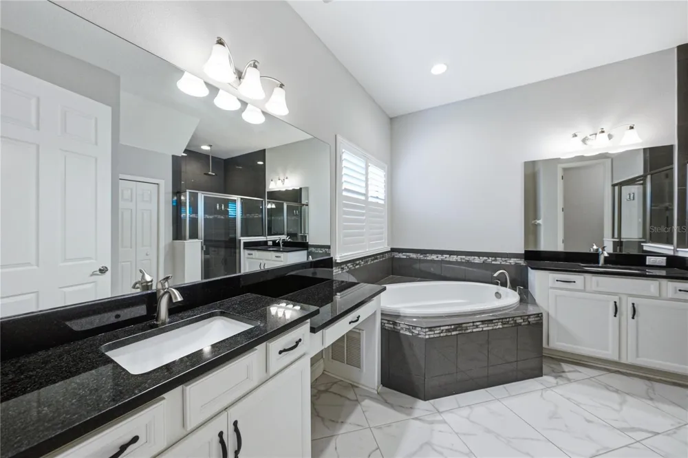 6904 EBB TIDE AVENUE Apollo Beach, FL 33572