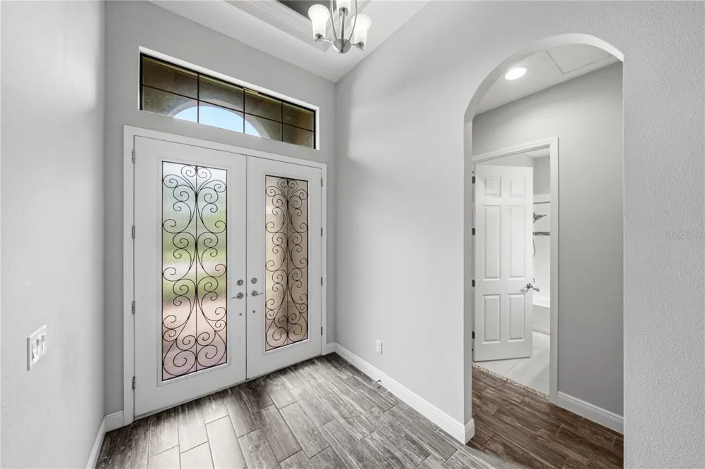 6904 EBB TIDE AVENUE Apollo Beach, FL 33572