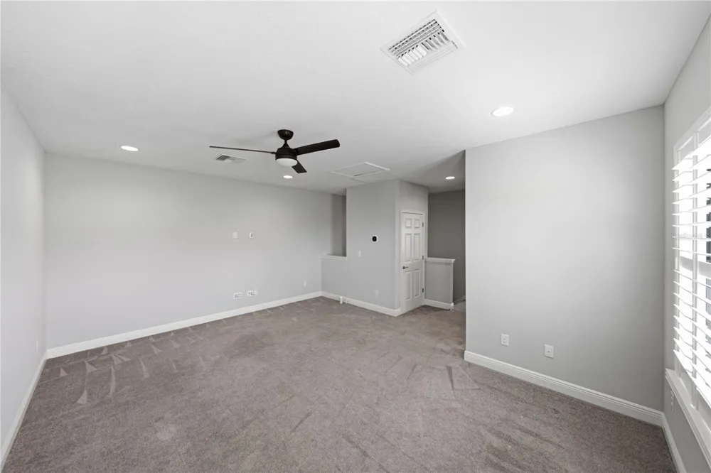 6904 EBB TIDE AVENUE Apollo Beach, FL 33572