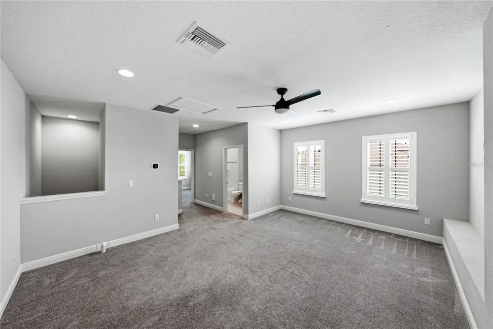 6904 EBB TIDE AVENUE Apollo Beach, FL 33572