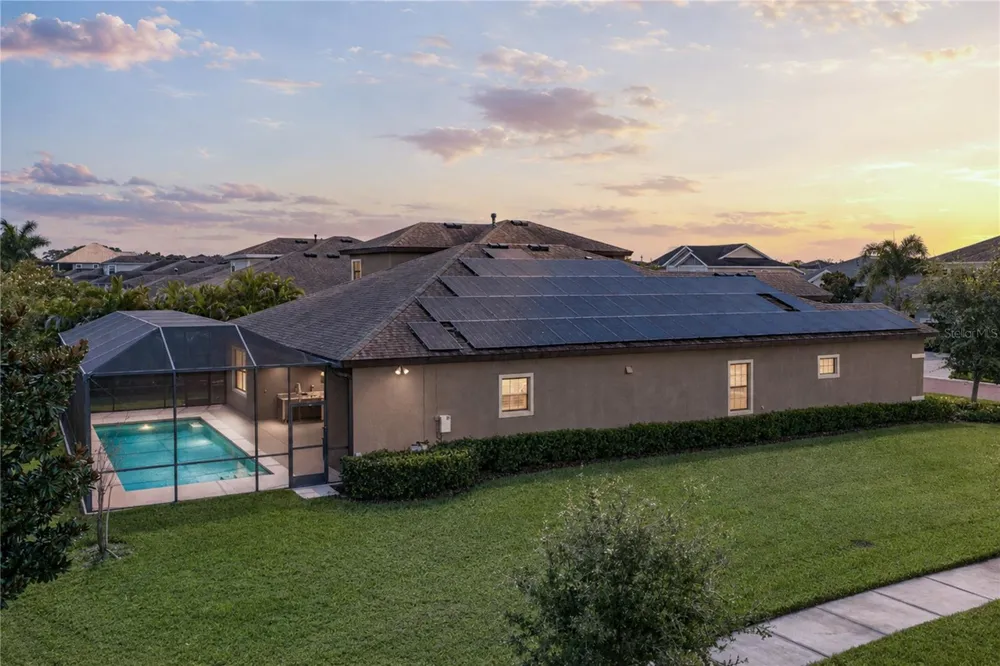 6904 EBB TIDE AVENUE Apollo Beach, FL 33572