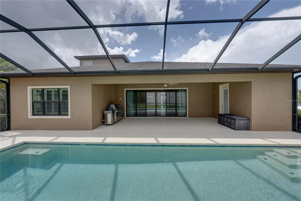 6904 EBB TIDE AVENUE Apollo Beach, FL 33572