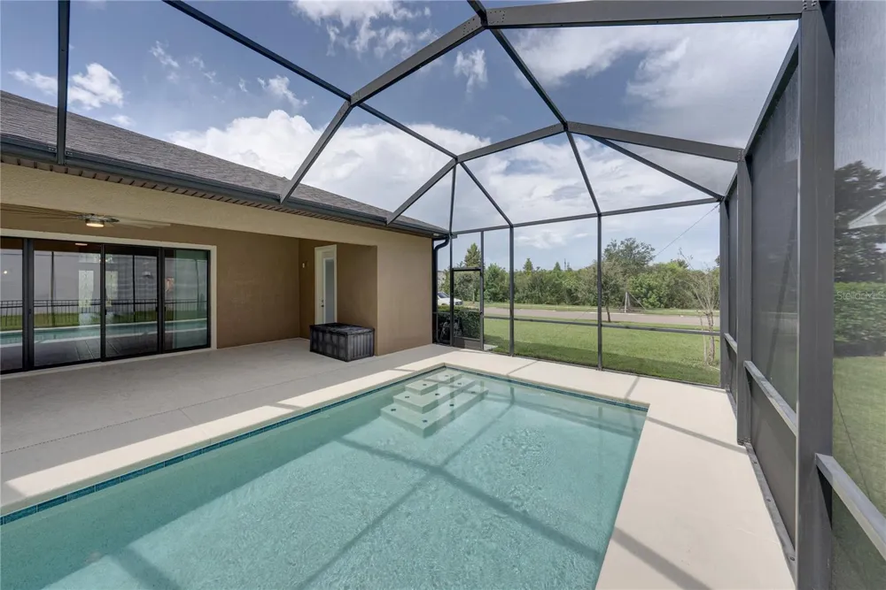 6904 EBB TIDE AVENUE Apollo Beach, FL 33572