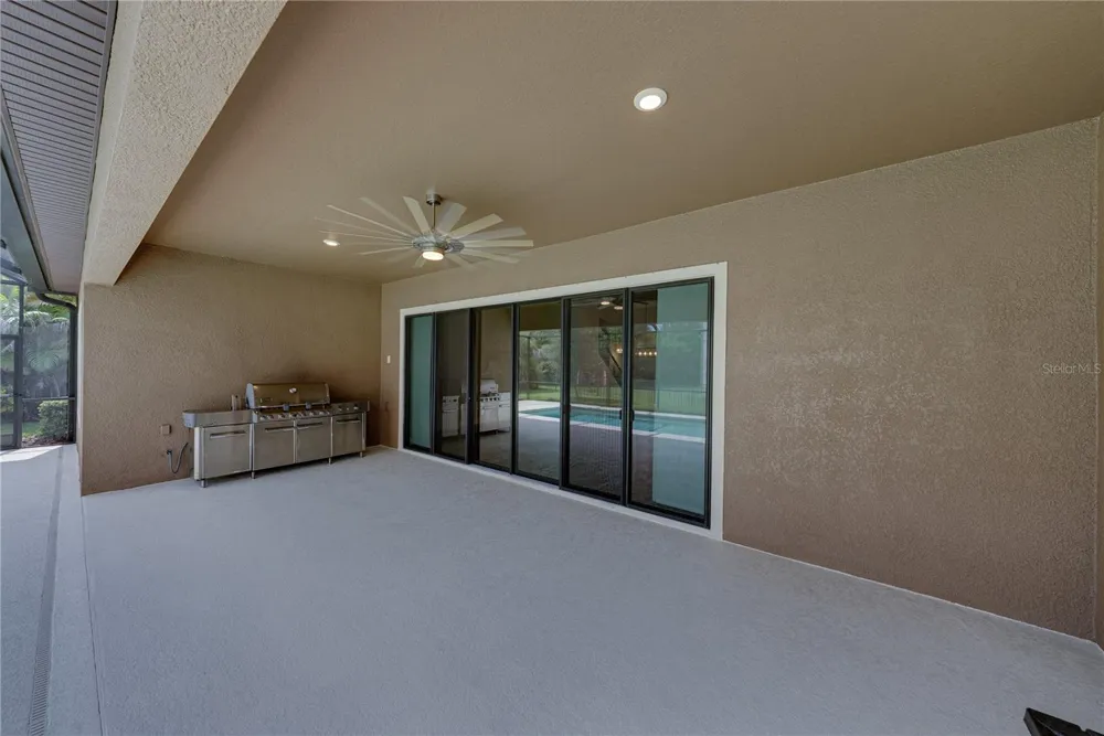 6904 EBB TIDE AVENUE Apollo Beach, FL 33572