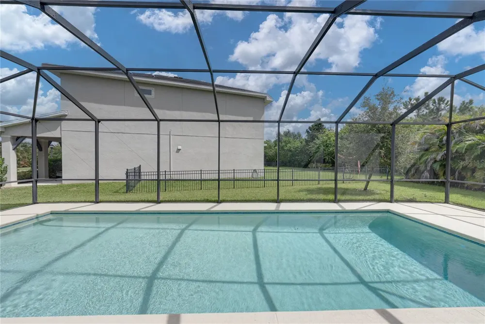 6904 EBB TIDE AVENUE Apollo Beach, FL 33572