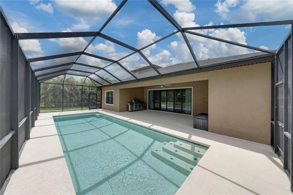 6904 EBB TIDE AVENUE Apollo Beach, FL 33572
