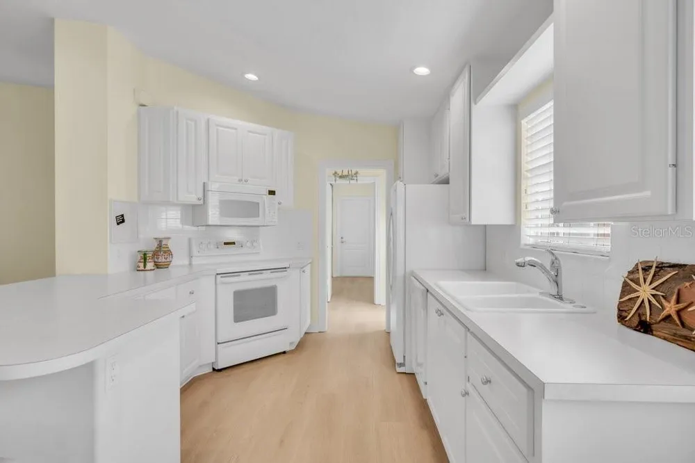 7564 PESARO DRIVE Sarasota, FL 34238