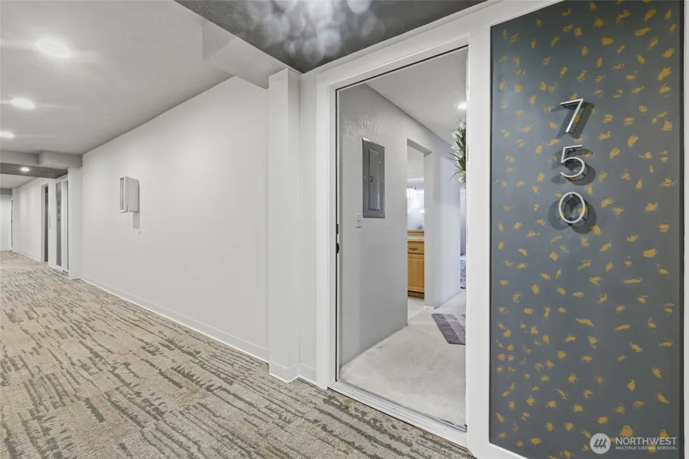6702 139 AVENUE NE #750 Redmond, WA 98052