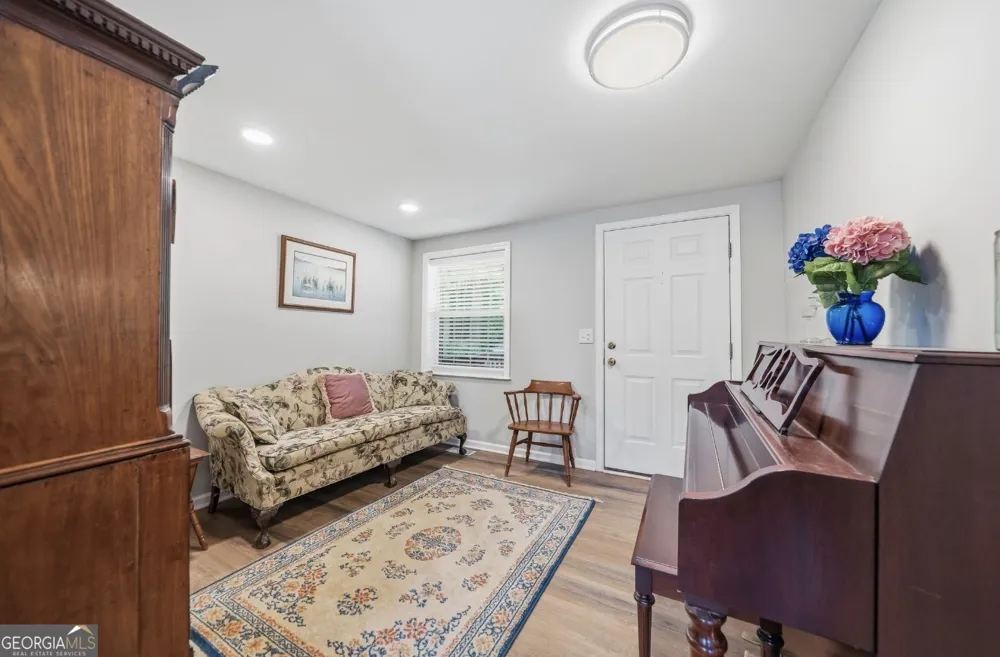 201 Collins RD NW Milledgeville, GA 31061