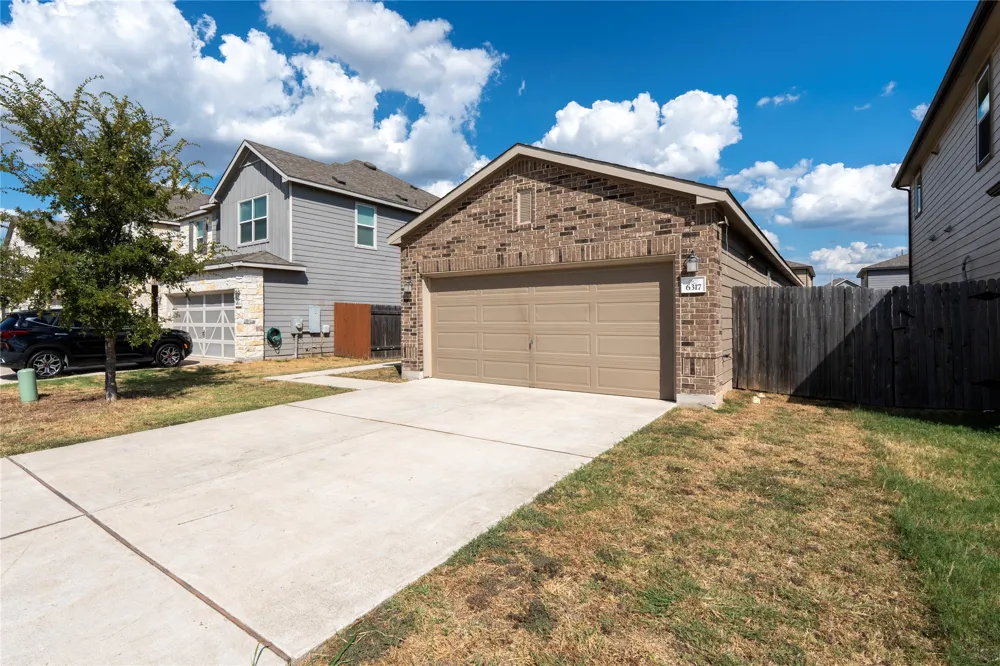 6317 Carriage Pines Drive Del Valle, TX 78617