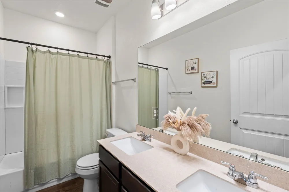 6317 Carriage Pines Drive Del Valle, TX 78617