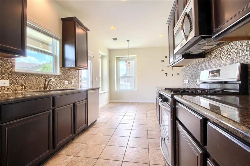 2014 Barker House Cove Round Rock, TX 78664